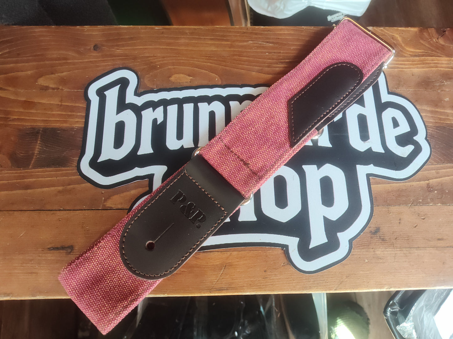 Pick Holder