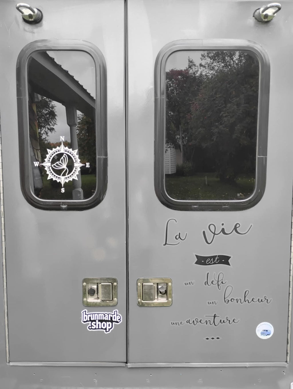 Sticker brunmarde.shop